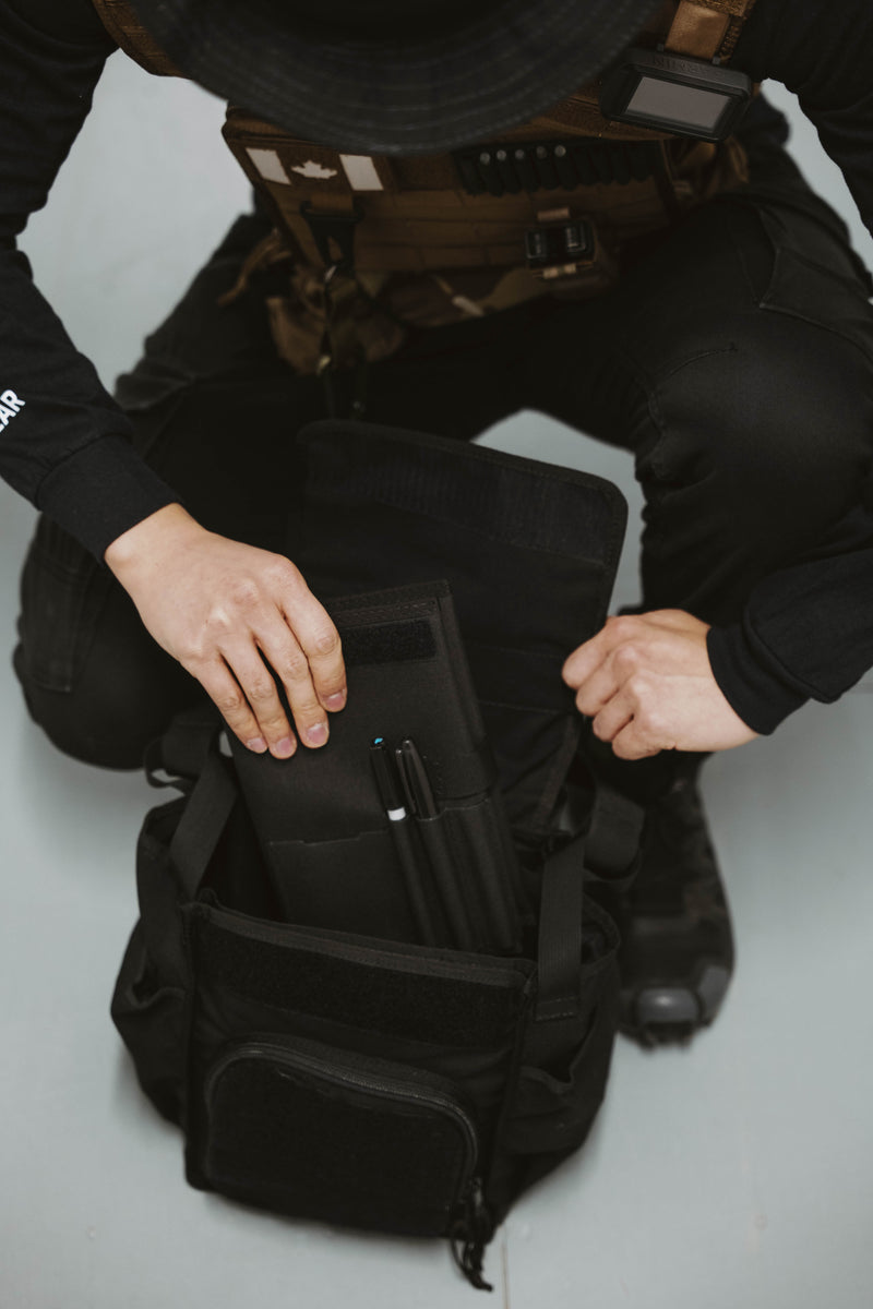 Aircrew/Pubs Bag with Padded Tablet Pocket